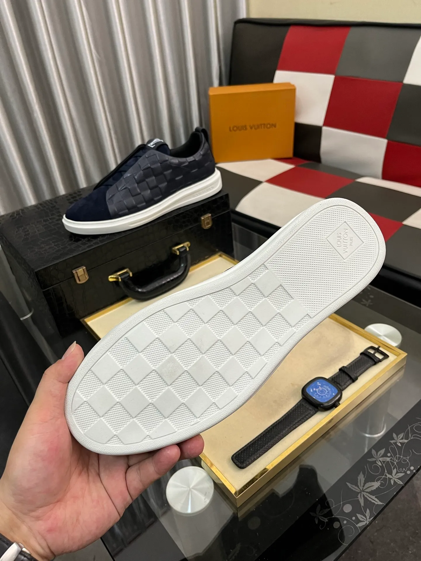 Men's shoes💰: 438⌚️⌚️"Loui* Vuitto*" LV's new Gaobang sports and casual shoes, imported first-layer cowhide ➕ imported sheepskin lining, high-end and comfortable, original outsole is light and wear-resistant! Purely handmade, details determine quality! Size 38-444️⃣Colors available